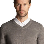 Lyle＆Scott Tonal Eagle Merino Blend V Neck Knit-中间灰色MARL