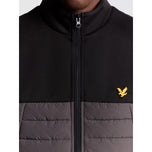 Lyle & Scott 运动抓绒混合高尔夫马甲 - 深黑色/花岗岩